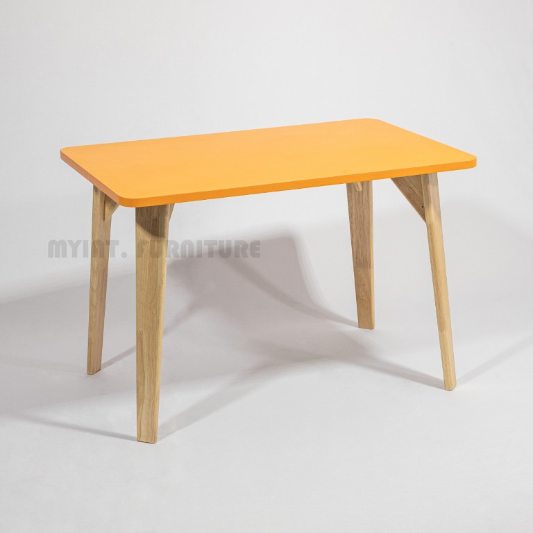 Kids Table orange top
